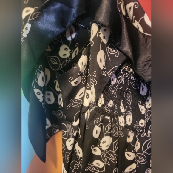 Agora Women's Black And White Flowy Boho Top Size Medium - Picture 11 of 14